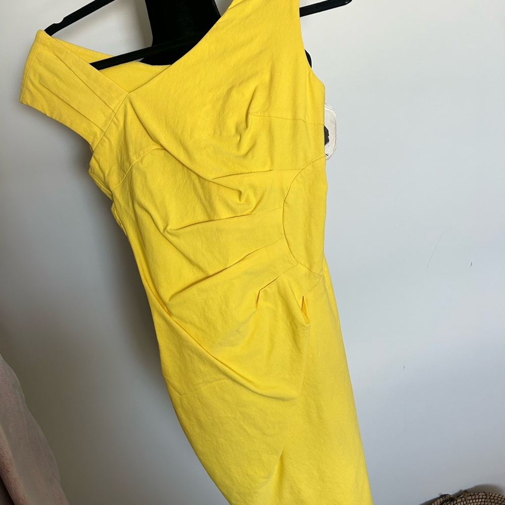 Elegant Yellow One-Shoulder Dress